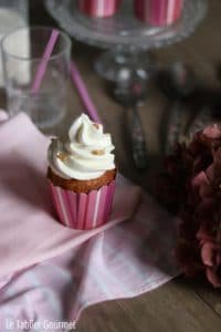 cupcake à l'abricot et au chocolat blanc