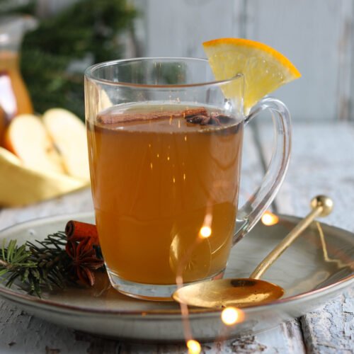 Le cidre chaud aux épices et à l'orange pour Noël